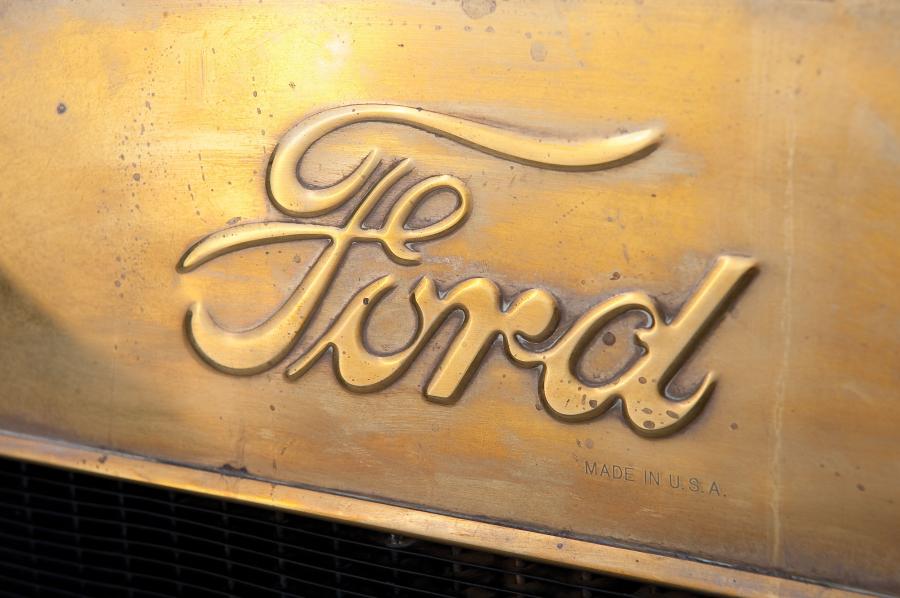  Ford Model T Depot Hack Roadster 1915 года  (фото 2 из 3)